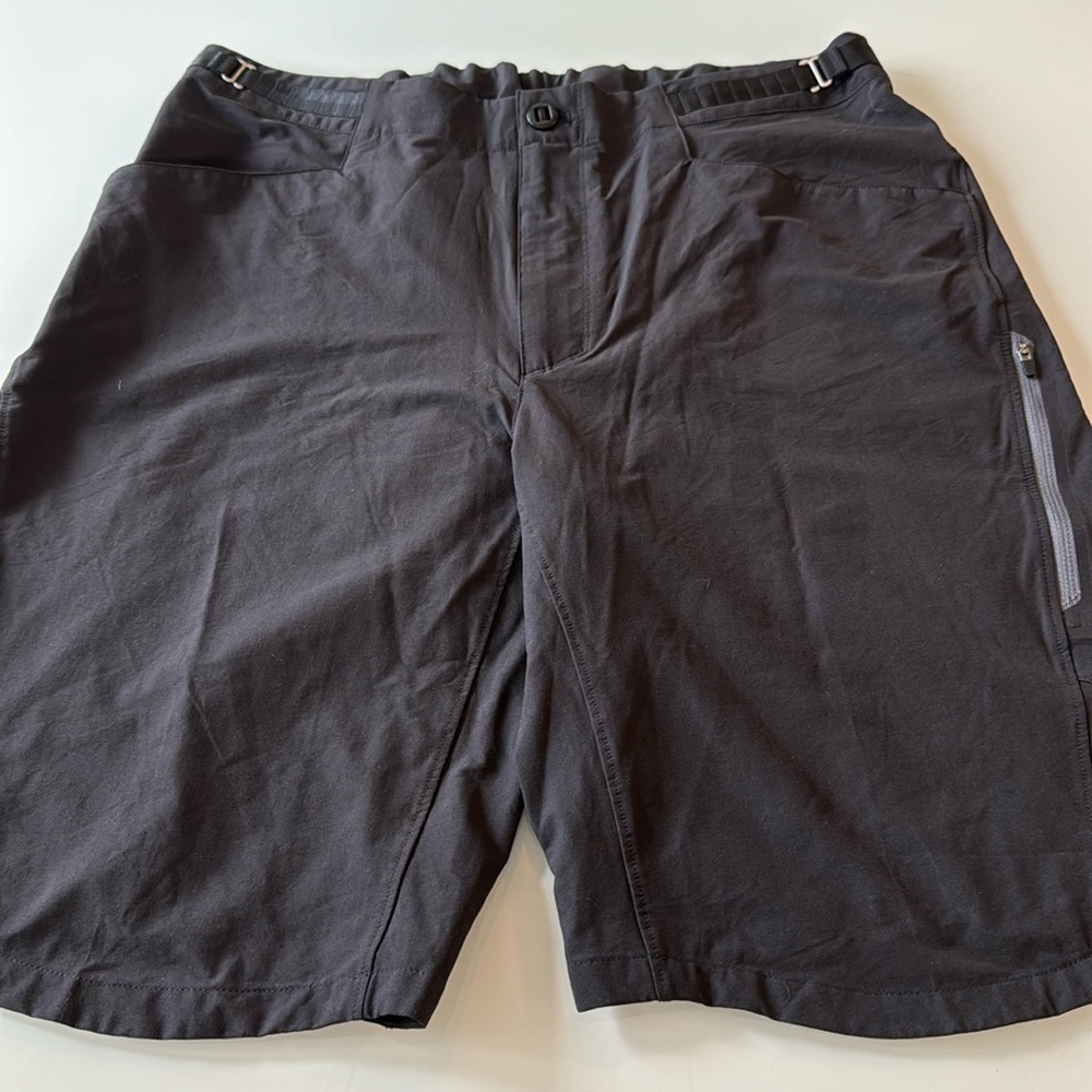 Patagonia bike shorts - size 38